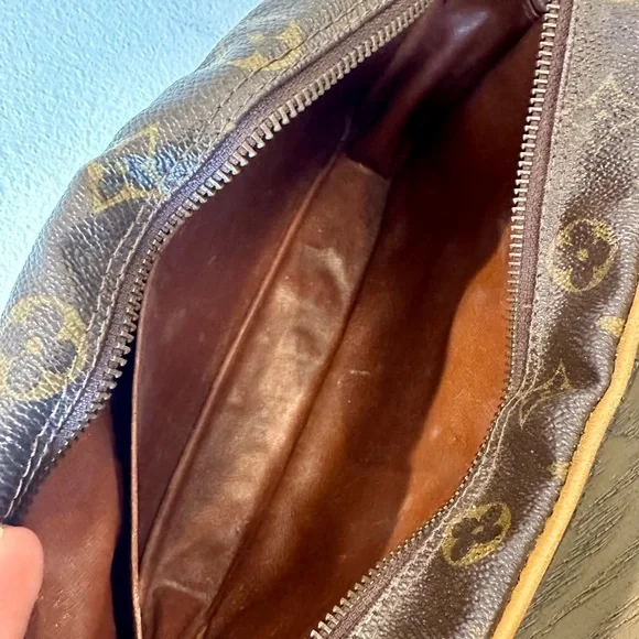 Vintage Louis Vuitton Pochette Compiegne 28 Monogram-Free Shipping, Gift & COA - Picture 9 of 16